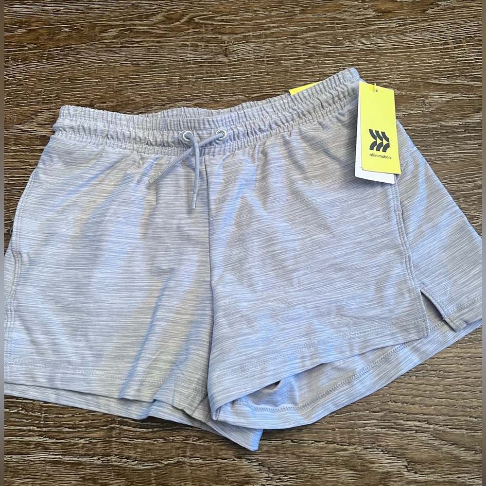 Size 10/12 girls shorts summer shorts all in motion